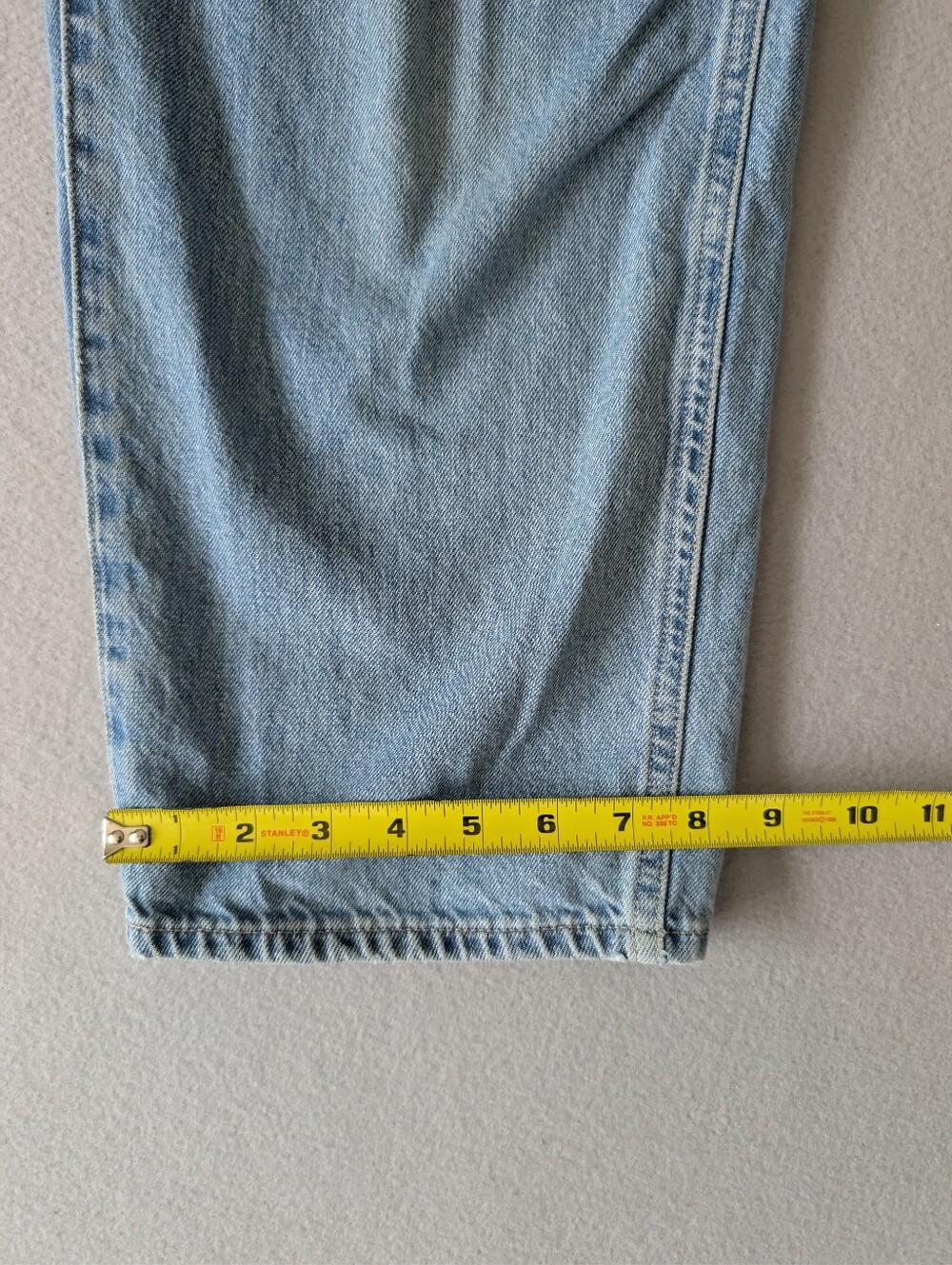 Aritzia Sunday Best Straight Leg Light Wash Jeans 100% Cotton Womens Size 31/12 image 3
